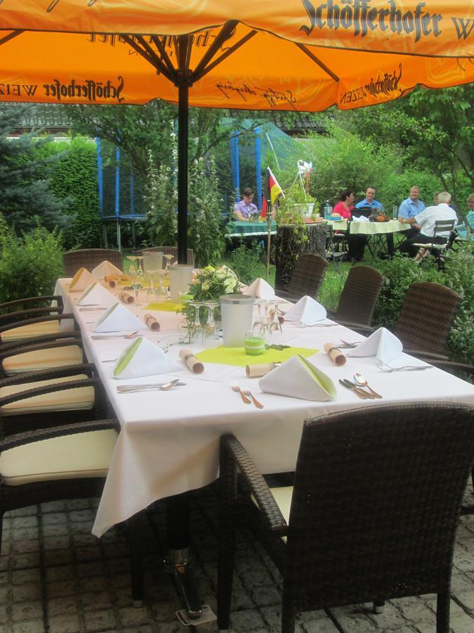 Schlossparkhotel Sallgast Екстериор снимка