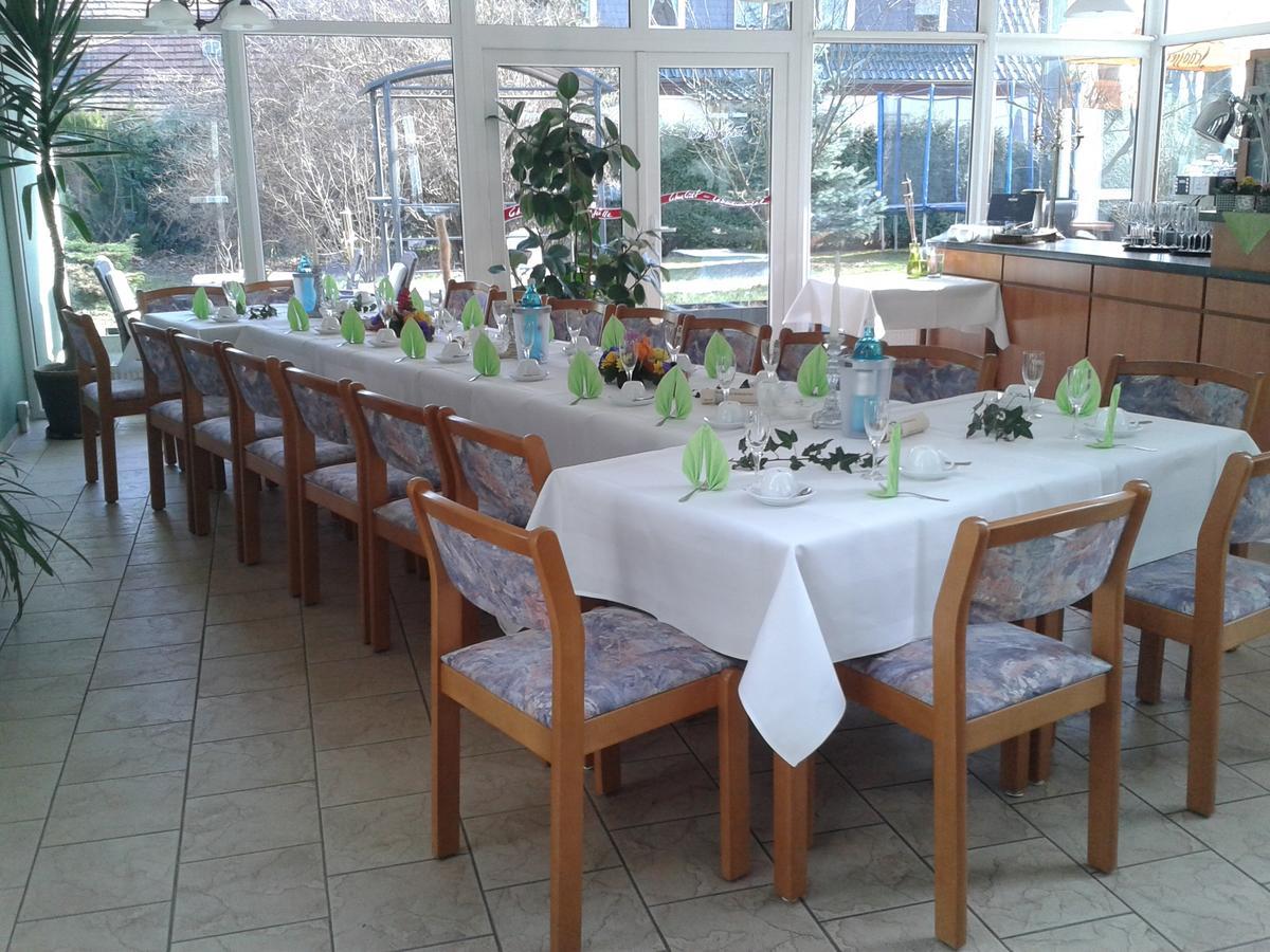Schlossparkhotel Sallgast Екстериор снимка